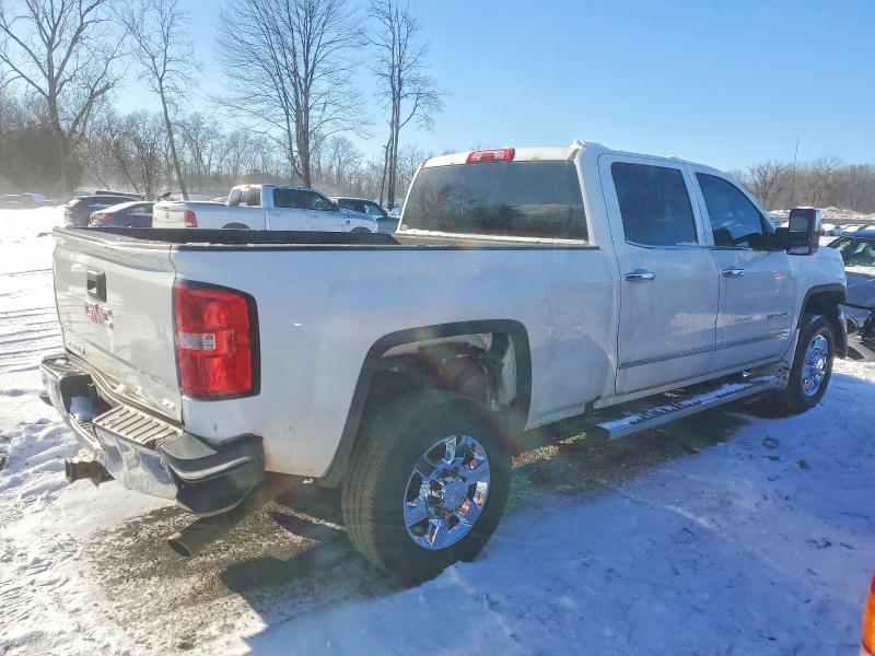 Photo 3 from auction – 2016 GMC SIERRA K35 with VIN 1GT42XCG6GF128232