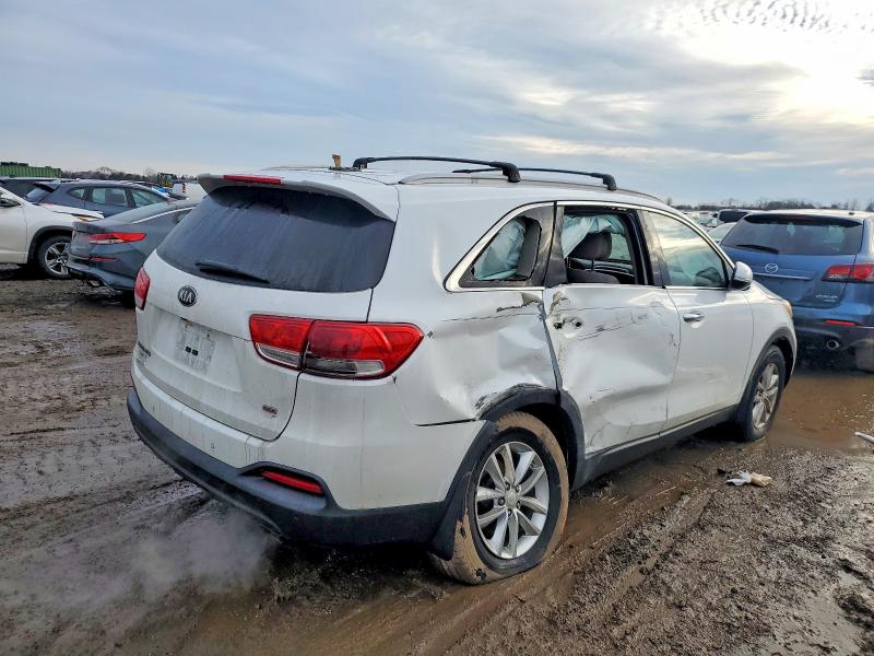 Photo 3 from auction – 2016 KIA SORENTO with VIN 5XYPG4A31GG075885