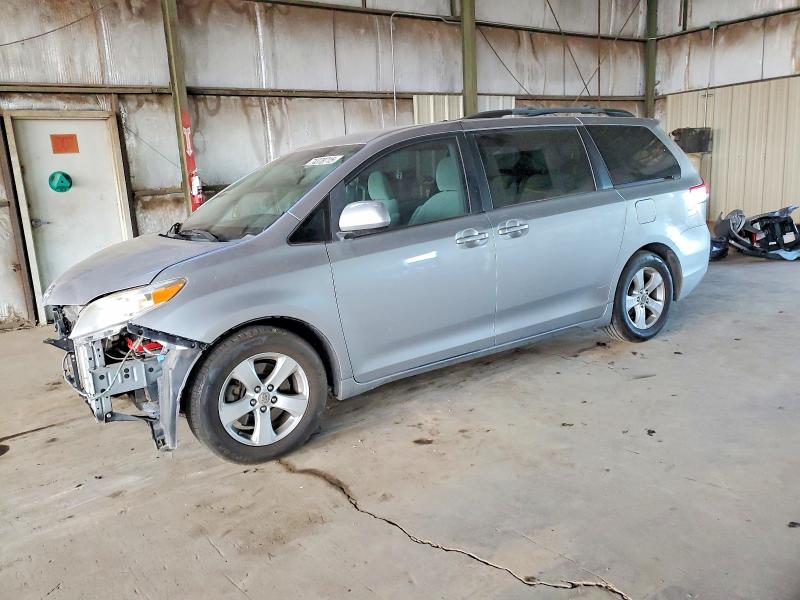 TOYOTA SIENNA LE 2011 with VIN 5TDKK3DC3BS028710 - Photo from auction