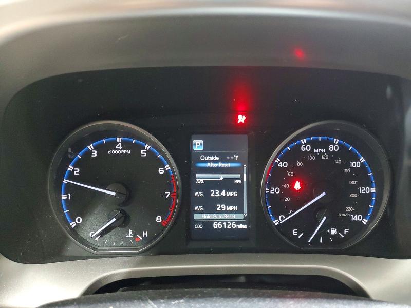 Photo 9 from auction – 2017 TOYOTA RAV4 LE with VIN JTMBFREV0HJ170588