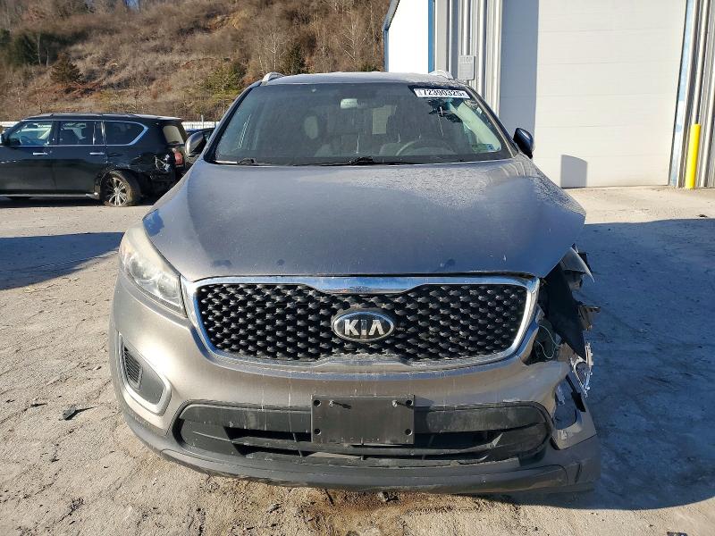 Photo 5 from auction – 2016 KIA SORENTO with VIN 5XYPG4A32GG074342