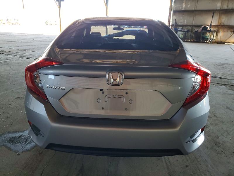 Photo 6 from auction – 2018 HONDA CIVIC LX with VIN 2HGFC2F52JH557622