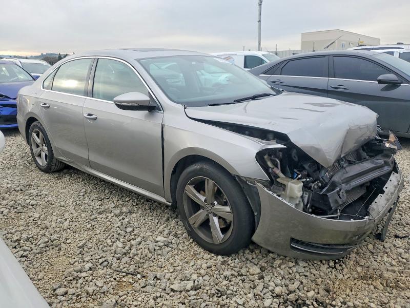 Photo 4 from auction – 2012 VOLKSWAGEN PASSAT SE with VIN 1VWBP7A36CC093578