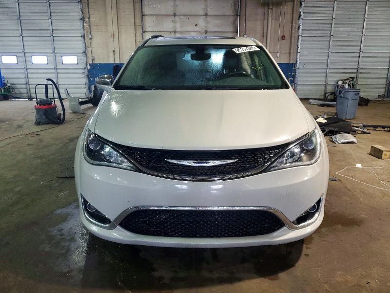 Photo 5 from auction – 2019 CHRYSLER PACIFICA L with VIN 2C4RC1GGXKR603859