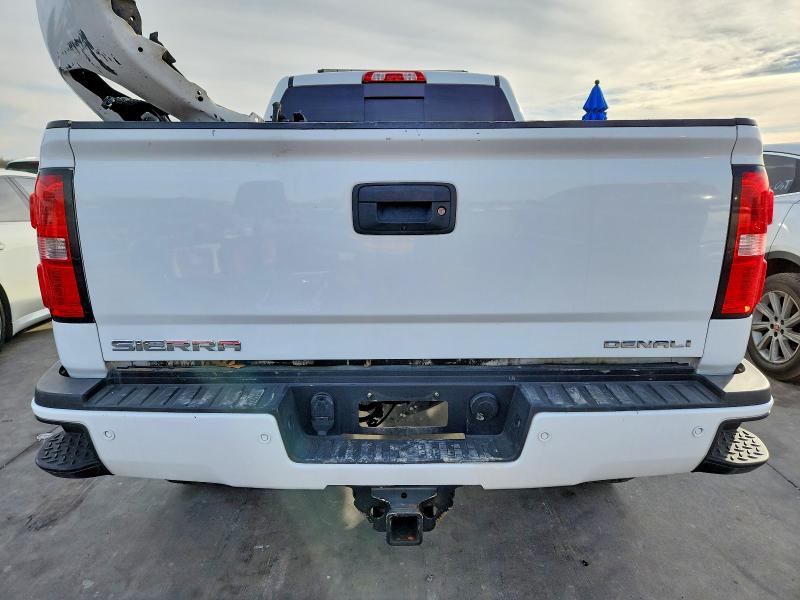 Photo 6 from auction – 2017 GMC SIERRA with VIN 1GT12UEY8HF224811