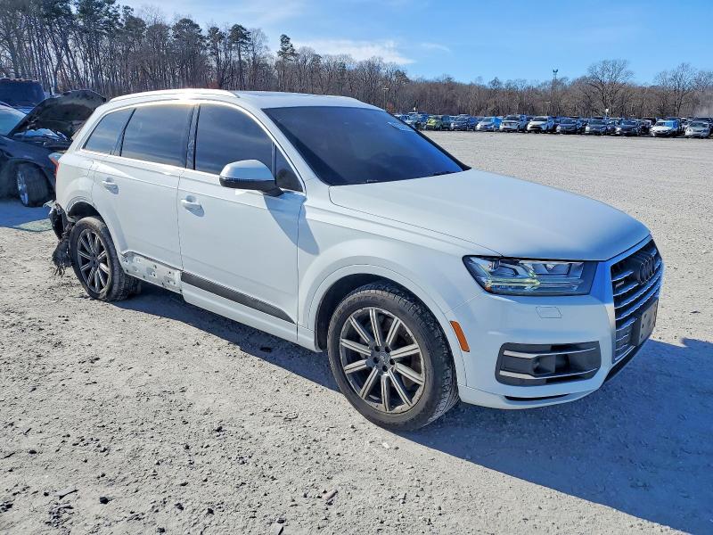 Photo 4 from auction – 2018 AUDI Q7 with VIN WA1VAAF74JD014162