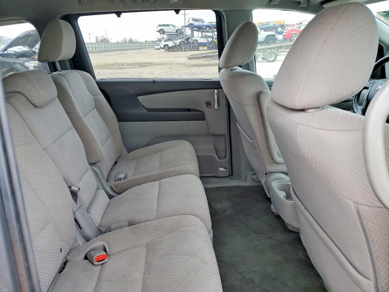 Photo 11 from auction – 2016 HONDA ODYSSEY with VIN 5FNRL5H35GB145685