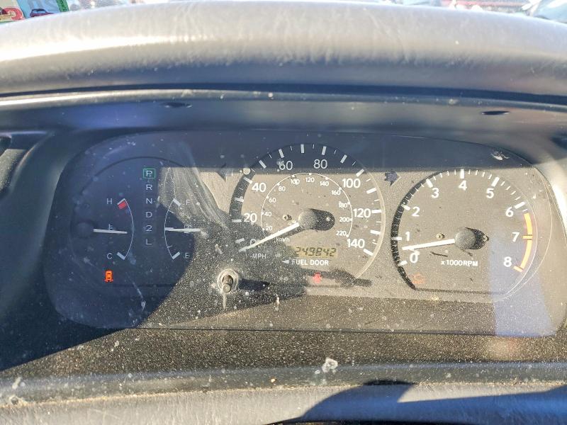 Photo 9 from auction – 2001 TOYOTA CAMRY CE with VIN JT2BG22K610560291