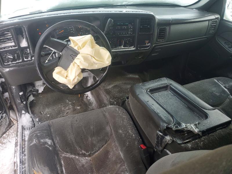 Photo 8 from auction – 2003 CHEVROLET SILVERADO with VIN 2GCEC19X131338678