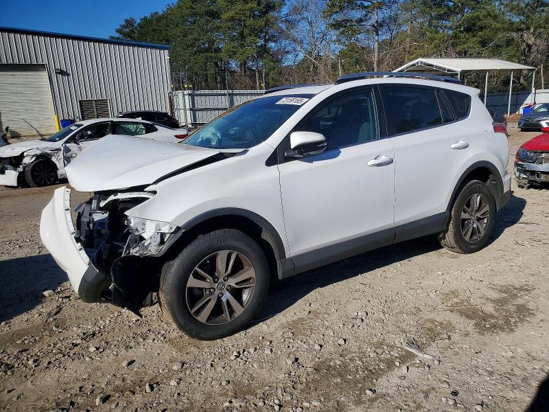 TOYOTA RAV4 XLE 2017 with VIN 2T3WFREV4HW382932 - Photo from auction