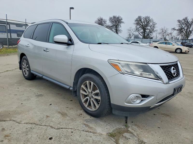 Photo 4 from auction – 2014 NISSAN PATHFINDER with VIN 5N1AR2MN1EC705659