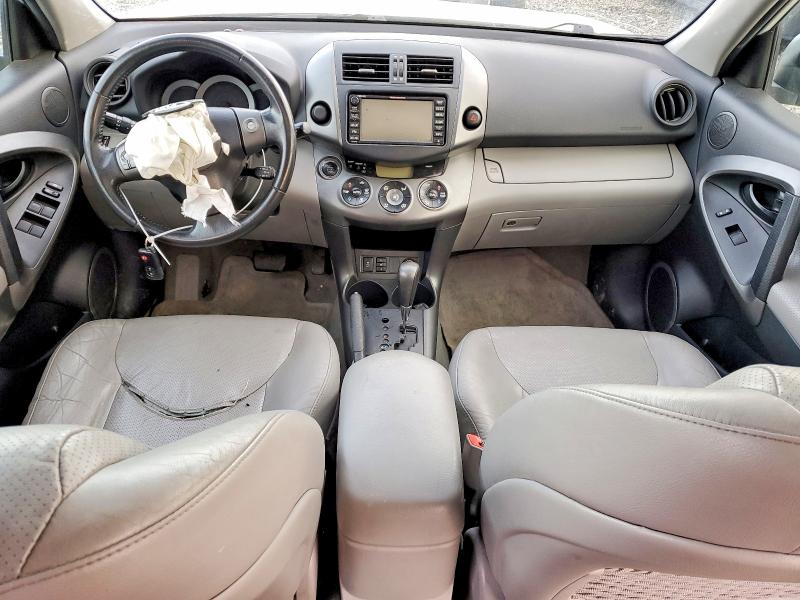 Photo 8 from auction – 2011 TOYOTA RAV4 with VIN 2T3YK4DV0BW012173