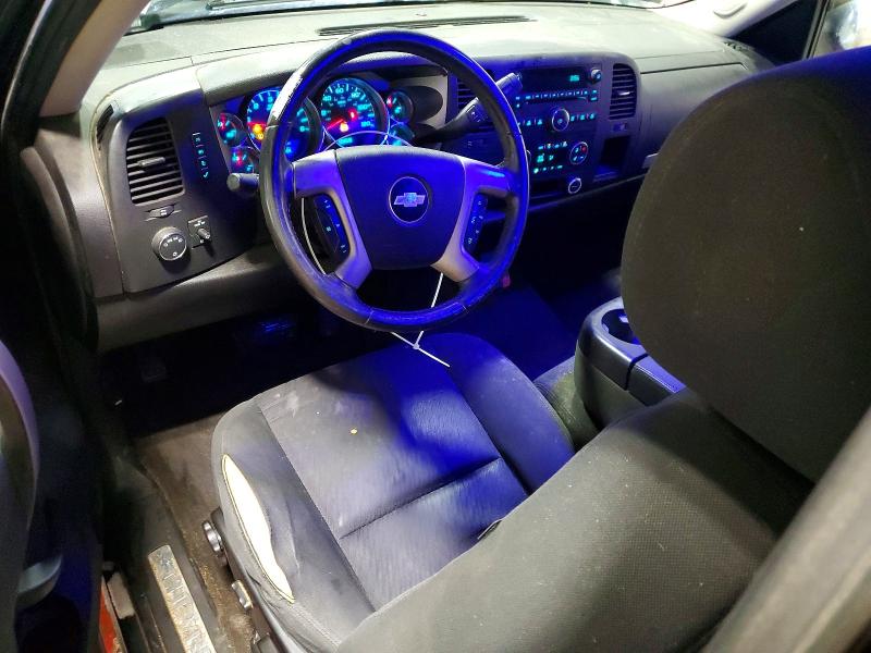 Photo 8 from auction – 2010 CHEVROLET SILVERADO with VIN 1GCSKSE3XAZ135002