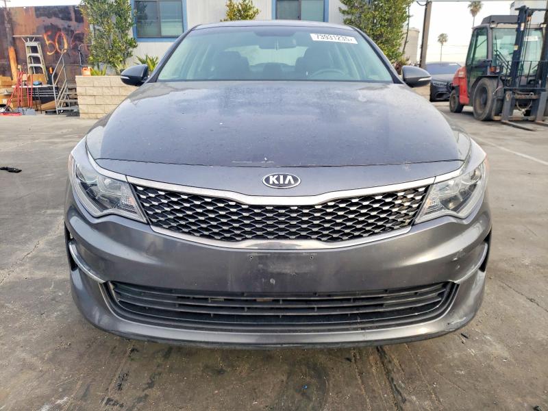 Photo 5 from auction – 2018 KIA OPTIMA with VIN 5XXGU4L38JG218333