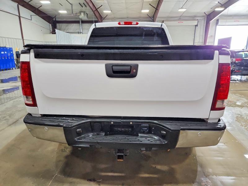 Photo 6 from auction – 2010 GMC SIERRA K15 with VIN 3GTRKWE3XAG216278