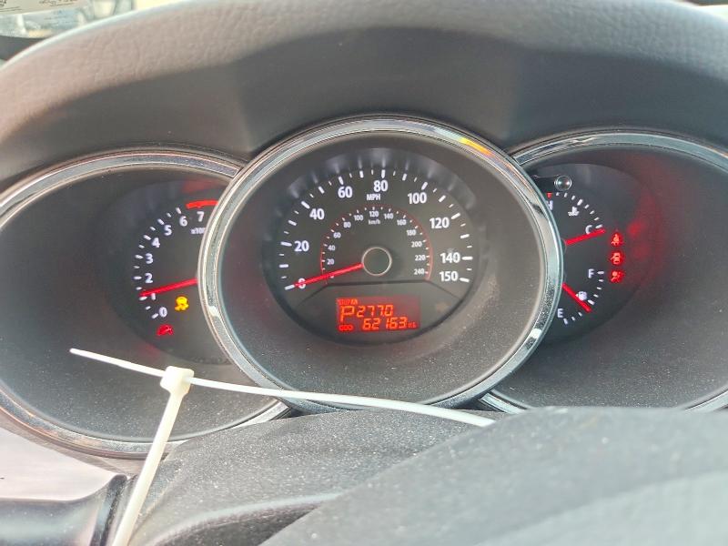 Photo 9 from auction – 2012 KIA SORENTO EX with VIN 5XYKU3A60CG290112