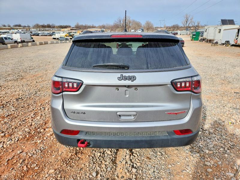 Photo 6 from auction – 2020 JEEP COMPASS with VIN 3C4NJDDB7LT195575