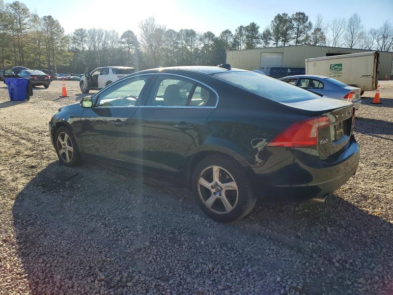 Photo 2 from auction – 2013 VOLVO S60 with VIN YV1612FSXD2193371