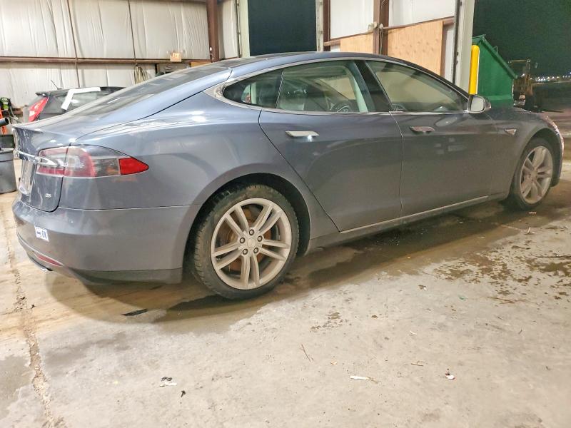 Photo 3 from auction – 2014 TESLA MODEL S with VIN 5YJSA1H16EFP40072