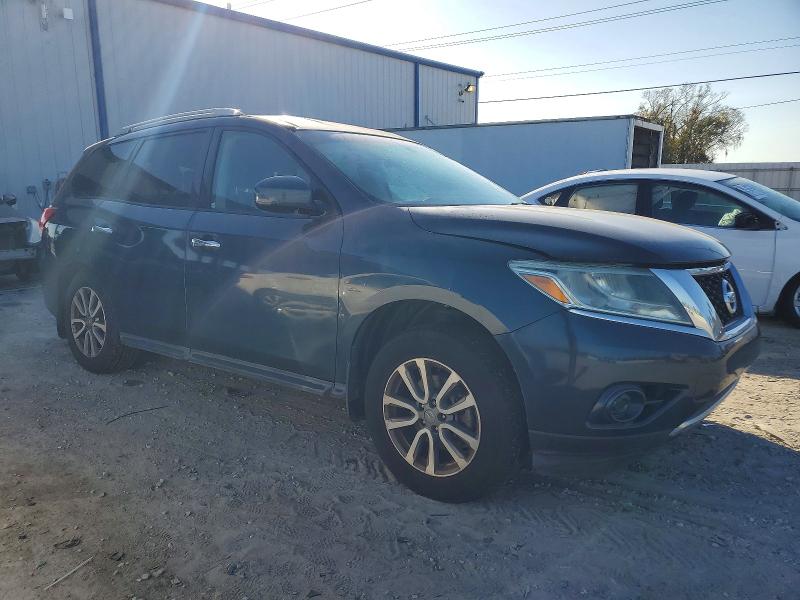 Photo 4 from auction – 2013 NISSAN PATHFINDER with VIN 5N1AR2MN1DC671611
