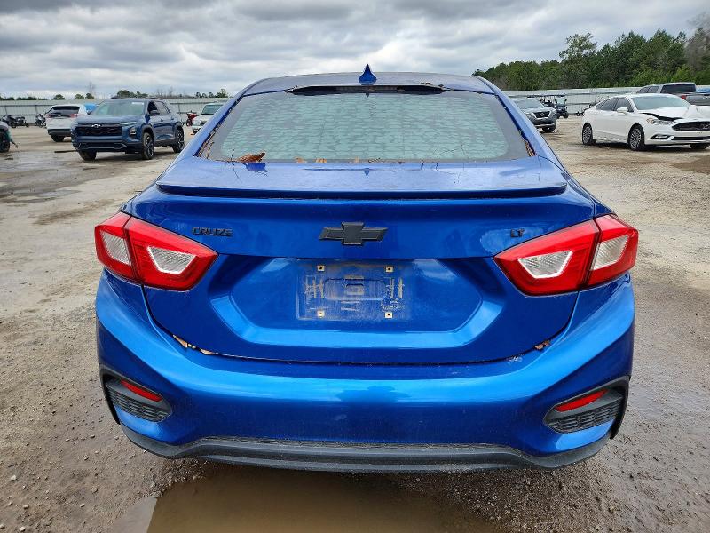 Photo 6 from auction – 2018 CHEVROLET CRUZE with VIN 1G1BE5SM2J7126580