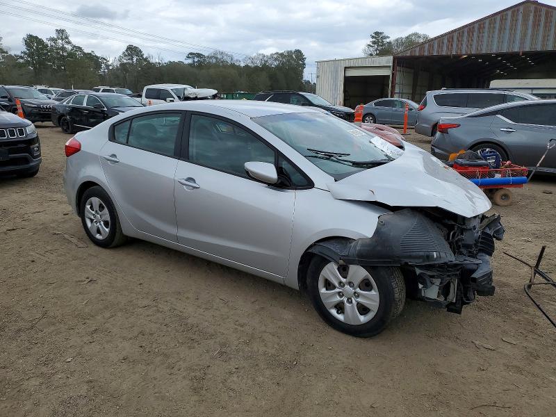 Photo 4 from auction – 2016 KIA FORTE LX with VIN KNAFK4A67G5516462