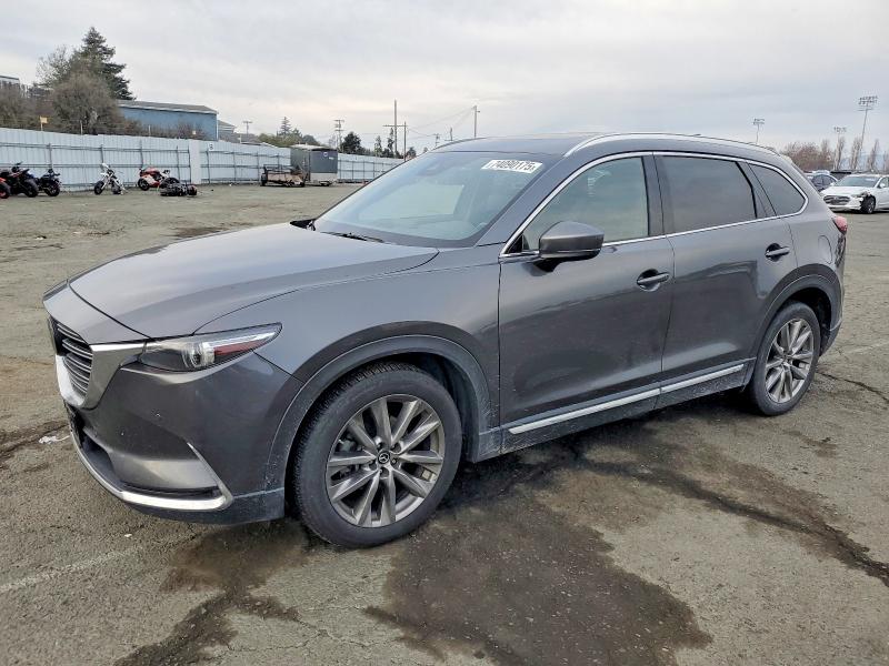 MAZDA CX-9 SIGNA 2018 with VIN JM3TCBEY9J0206070 - Photo from auction