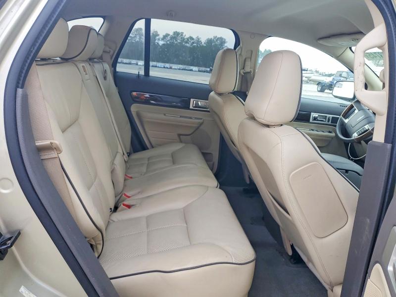 Photo 11 from auction – 2010 LINCOLN MKX with VIN 2LMDJ8JC3ABJ18842