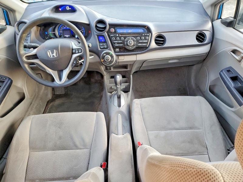 Photo 8 from auction – 2010 HONDA INSIGHT with VIN JHMZE2H78AS039767
