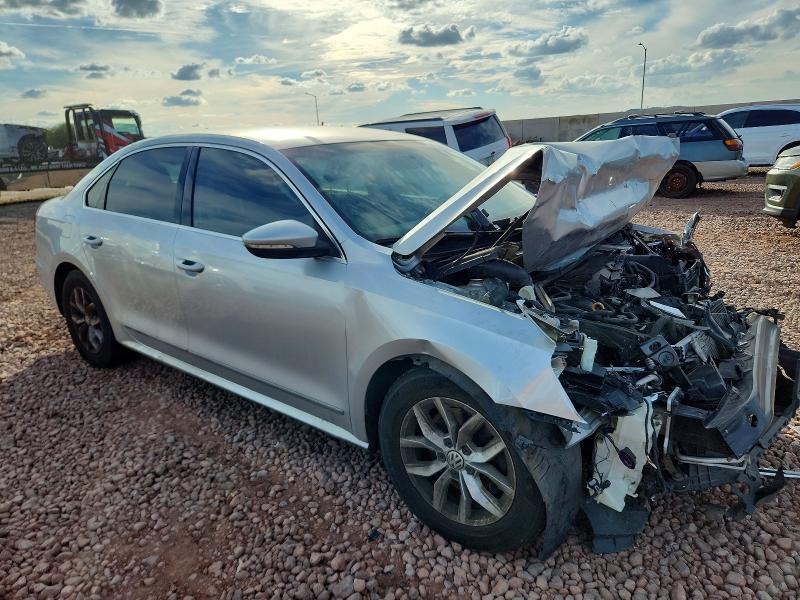 Photo 4 from auction – 2016 VOLKSWAGEN PASSAT with VIN 1VWAT7A36GC045074