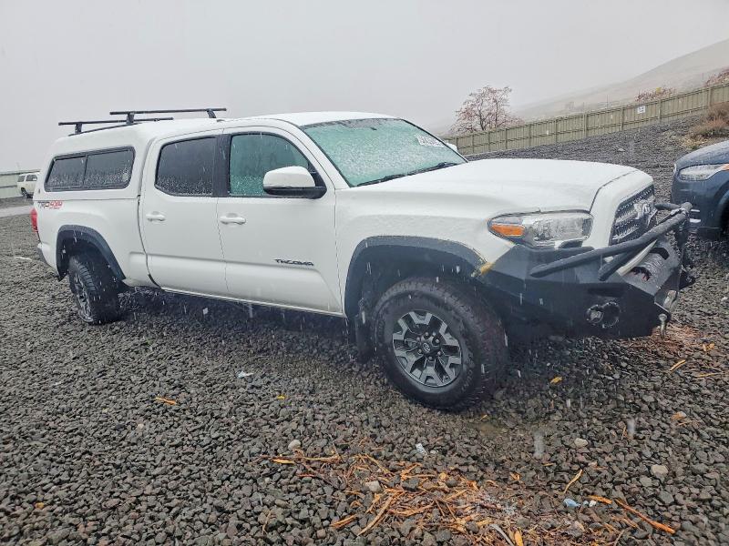 Photo 4 from auction – 2017 TOYOTA TACOMA with VIN 3TMDZ5BN5HM017592