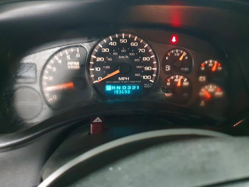Photo 9 from auction – 2002 CHEVROLET 1500 with VIN 2GCEK19T821411656