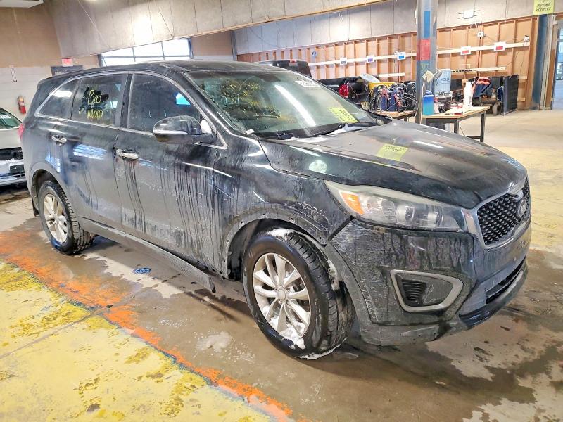 Photo 4 from auction – 2016 KIA SORENTO with VIN 5XYPG4A36GG124997