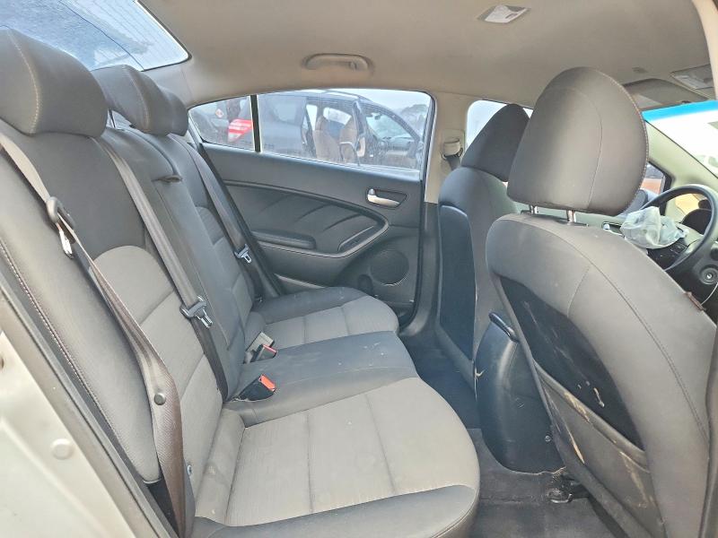 Photo 10 from auction – 2018 KIA FORTE with VIN 3KPFL4A79JE194931
