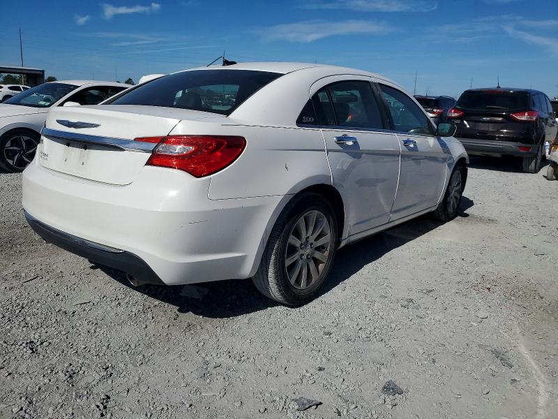 Photo 3 from auction – 2013 CHRYSLER 200 LIMITE with VIN 1C3CCBCG8DN528410