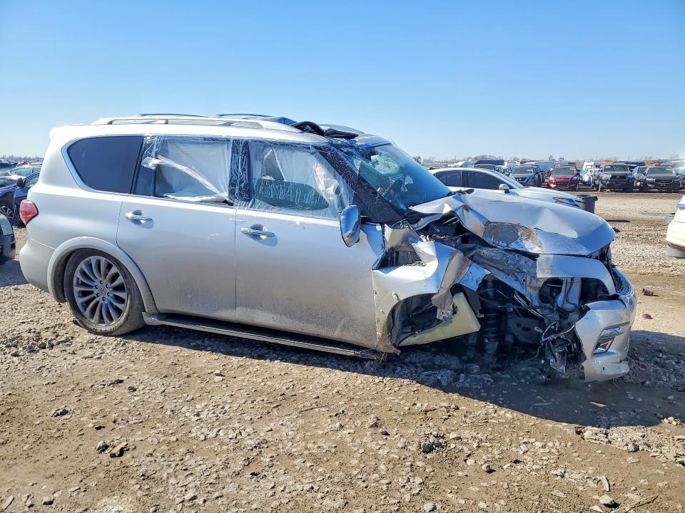 Photo 4 from auction – 2016 INFINITY QX80 with VIN JN8AZ2ND2G9800701
