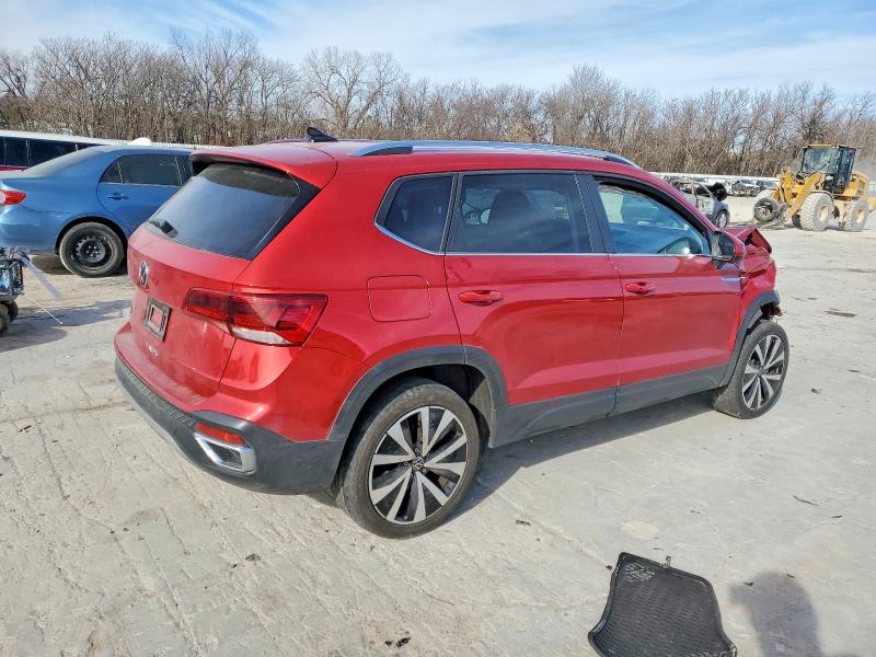 Photo 3 from auction – 2023 VOLKSWAGEN TAOS with VIN 3VVEX7B22PM302567