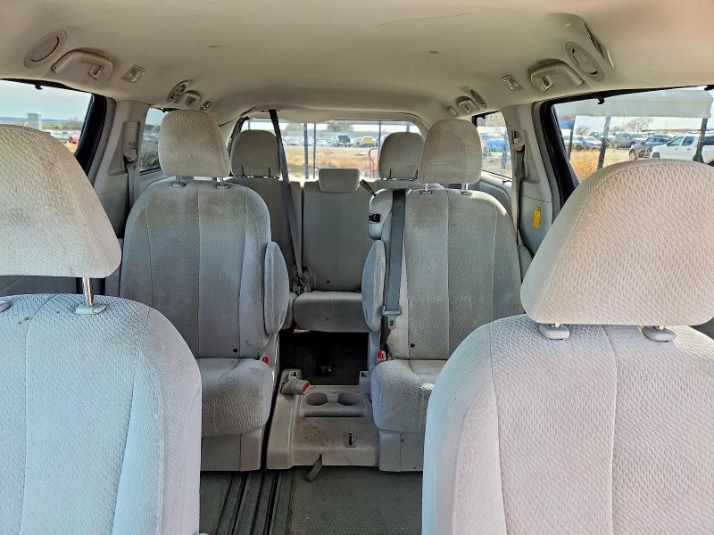 Photo 10 from auction – 2014 TOYOTA SIENNA LE with VIN 5TDKK3DC8ES476302