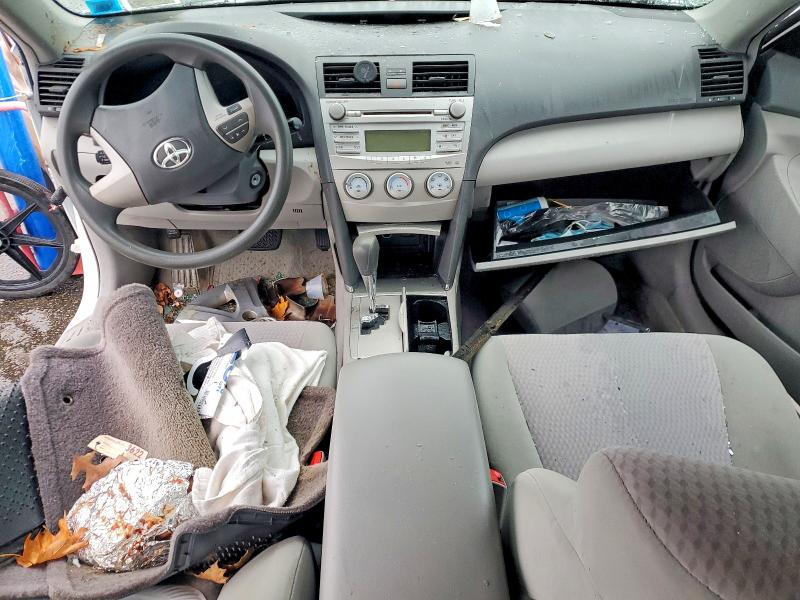 Photo 8 from auction – 2011 TOYOTA CAMRY with VIN 4T1BF3EK3BU730463