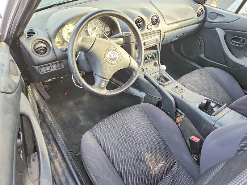 Photo 8 from auction – 2001 MAZDA MX-5 MIATA with VIN JM1NB353010206246