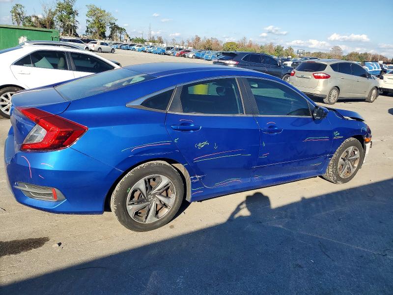 Photo 3 from auction – 2019 HONDA CIVIC LX with VIN 19XFC2F62KE016039