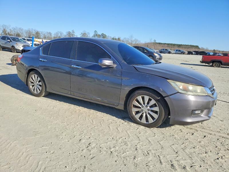 Photo 4 from auction – 2014 HONDA ACCORD with VIN 1HGCR2F77EA201867
