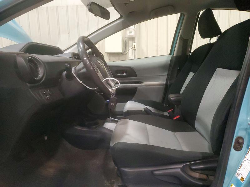 Photo 7 from auction – 2014 TOYOTA PRIUS C with VIN JTDKDTB3XE1076106
