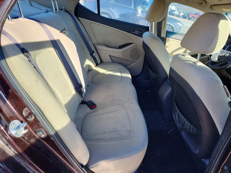 Photo 10 from auction – 2011 KIA OPTIMA LX with VIN KNAGM4A78B5161379