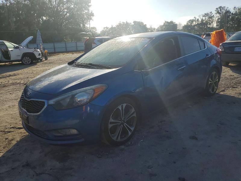 Foto 1 de la subasta – 2015 KIA FORTE EX con VIN KNAFZ4A86F5264280