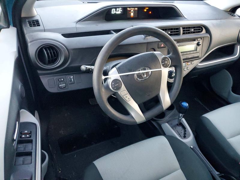Photo 8 from auction – 2014 TOYOTA PRIUS C with VIN JTDKDTB32E1075578
