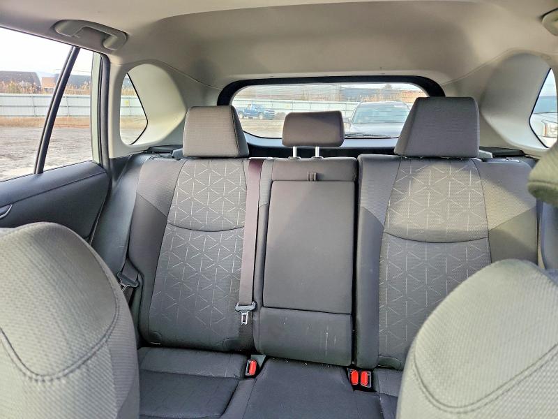 Photo 10 from auction – 2019 TOYOTA RAV4 XLE with VIN JTMP1RFV1KJ003389