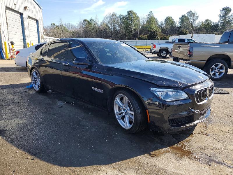 Photo 4 from auction – 2014 BMW 750 with VIN WBAYE8C58ED780675