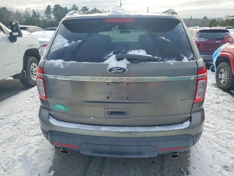 Photo 6 from auction – 2012 FORD EXPLORER L with VIN 1FMHK8F81CGA18555
