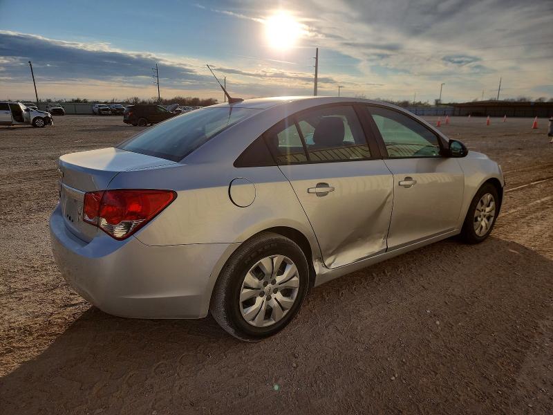 Photo 3 from auction – 2014 CHEVROLET CRUZE LS with VIN 1G1PB5SH4E7271790